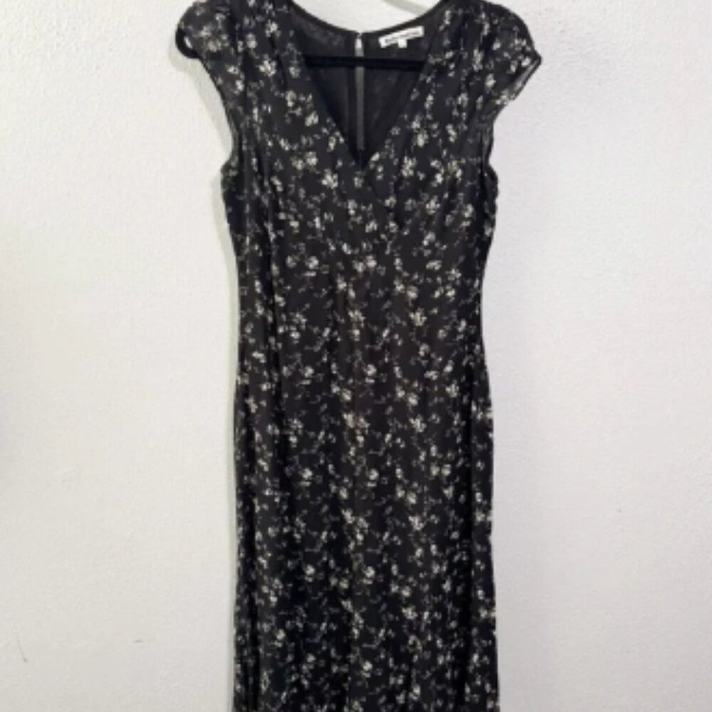 Reformation Black floral Baden dress in Lucien Sheath Dress V-Neck Midi size 6